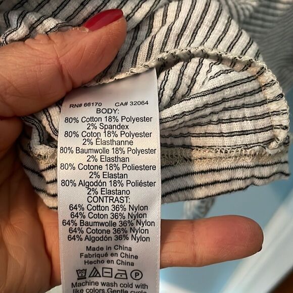 Mauve Lace Sleeveless Top - Small - Excellent Condition - Picture 14 of 14